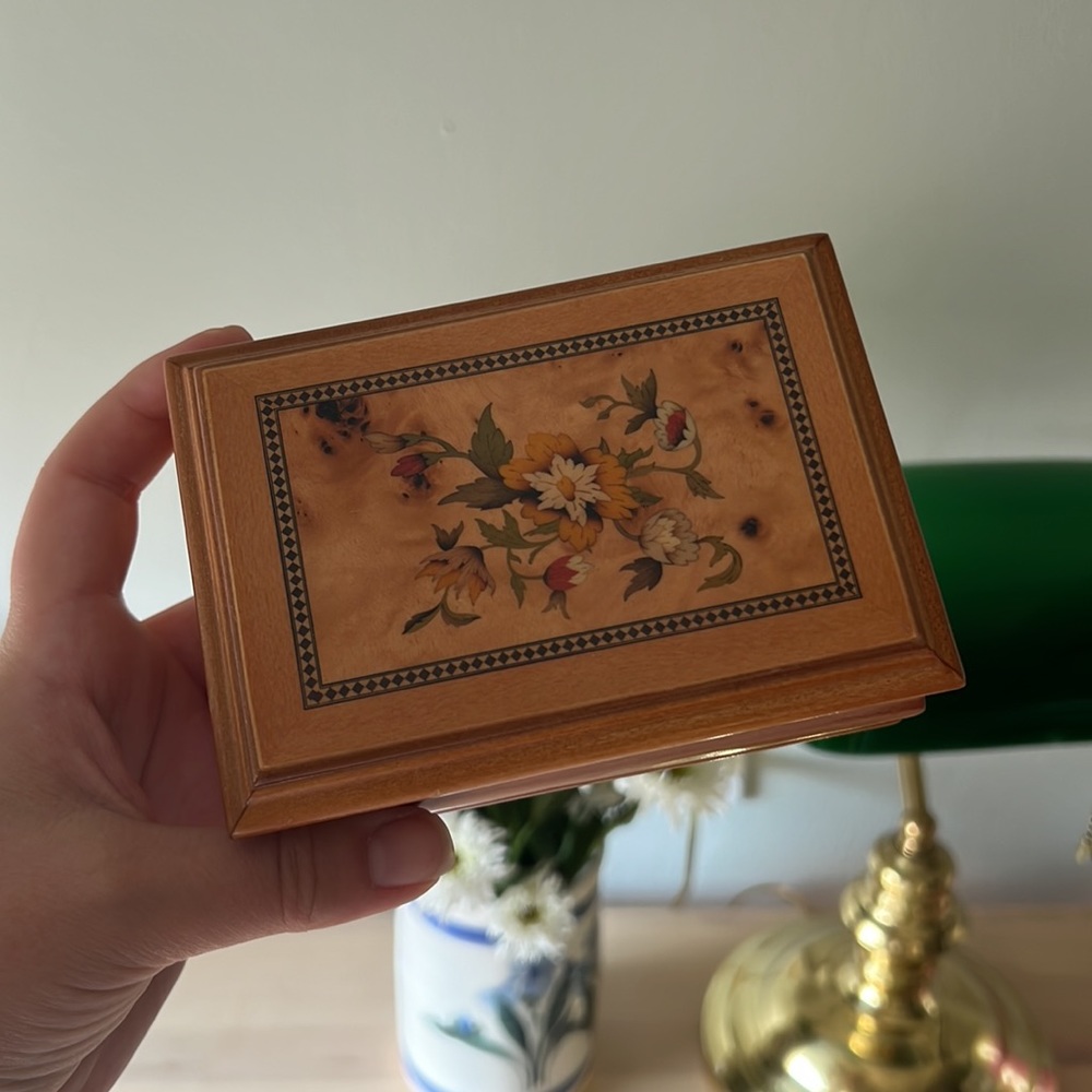 Mirrored Wooden Jewelry Box with flower design